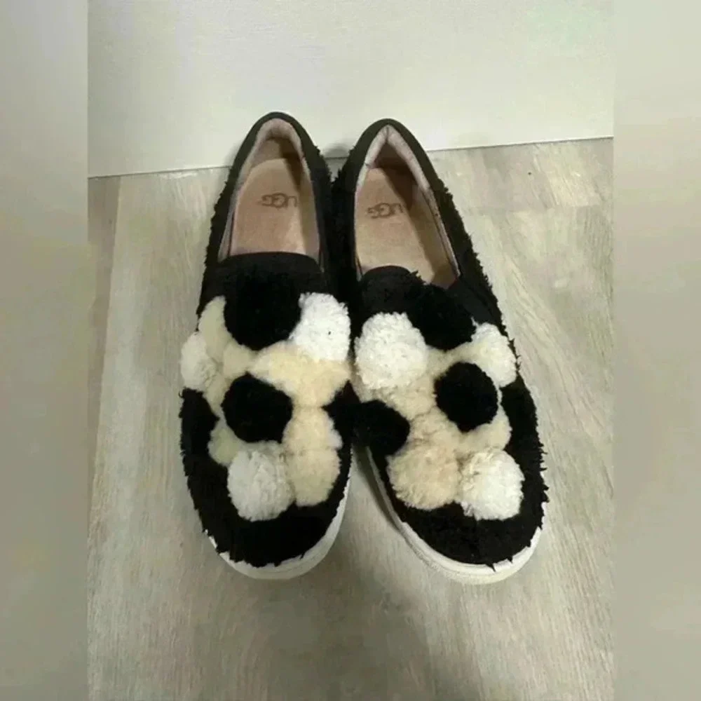 UGG Black White Pom Pom Slip On Loafer Shoes Women US 7 EU 38 - Picture 8 of 9